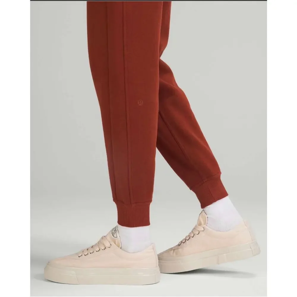 Lululemon Plus Scuba High-Rise Jogger in Date Brown Size 20